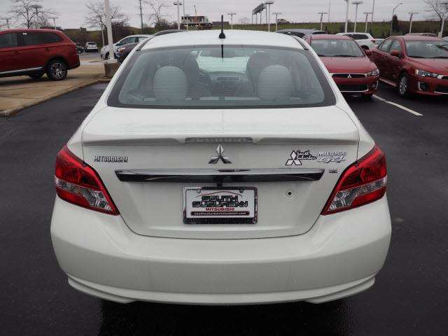 Mitsubishi Mirage G4 2017 photo 3